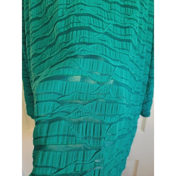 Chico's 3/XL V-Neck Teal Green 3/4 Sleeve Tone-on-Tone Sheer Stripe Top - Picture 5 of 6
